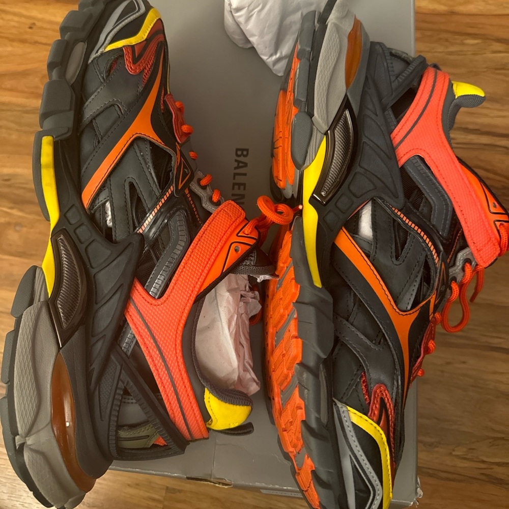 Balenciaga track 2